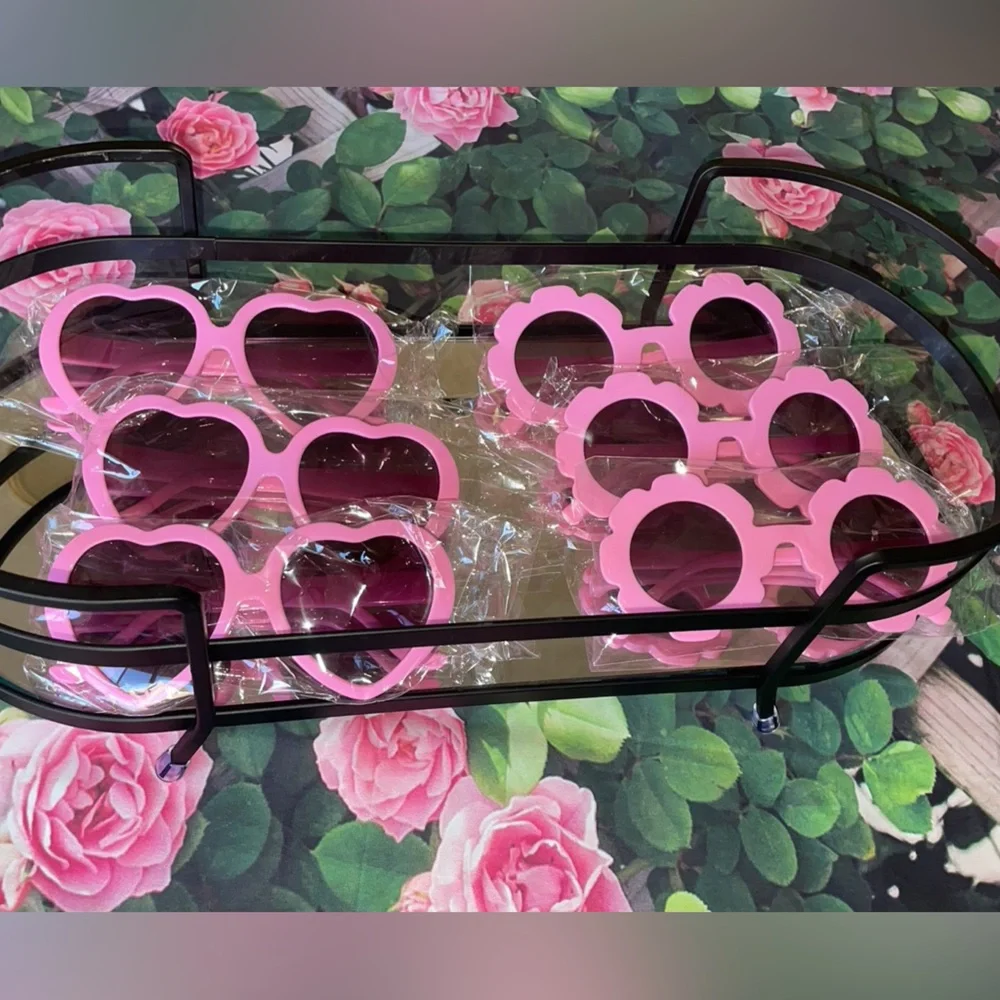 New! 2 x $6 Kids sunglasses adorable